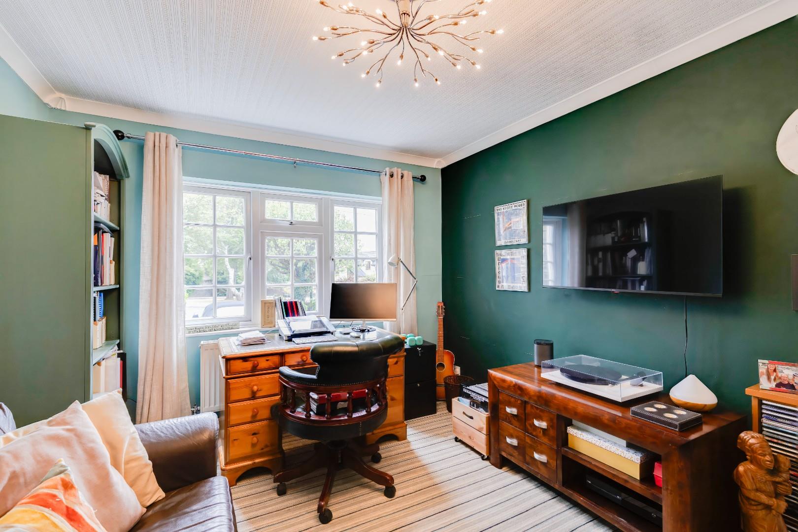 Bracklinn, St. Quentins Close, Llanblethian, Cowbridge, Vale of Glamorgan, CF71 7EZ